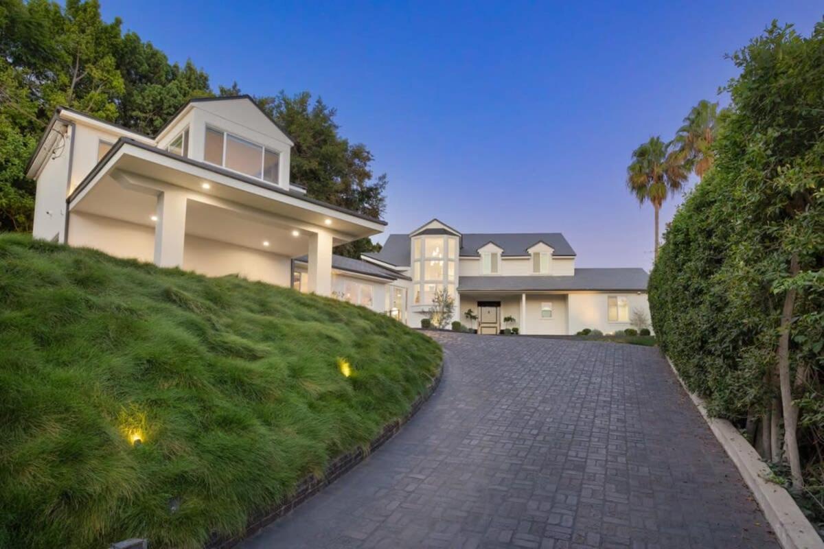 Balmain Manor By Stay Awhile Villas - Los Angeles — Photos 1